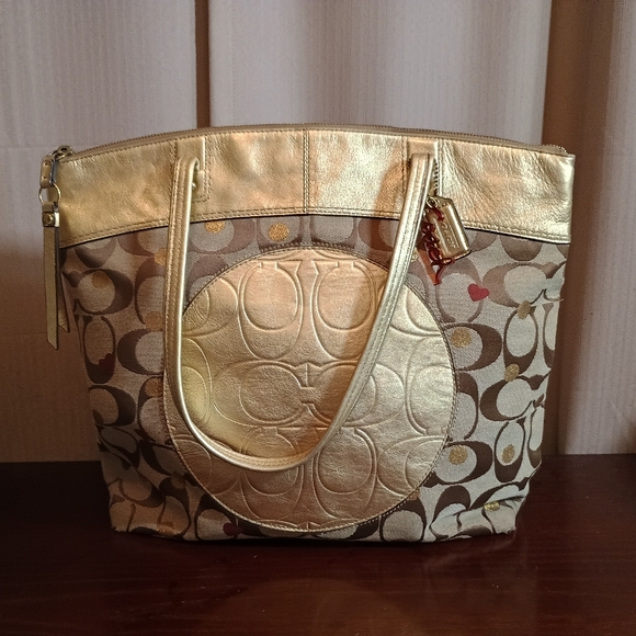 Coach Laura Secret Admirer Tote - Picture 1 of 6